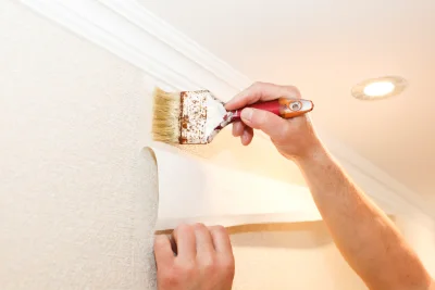 Pose de papier peint à Lomné — revêtements muraux et toiles de verre